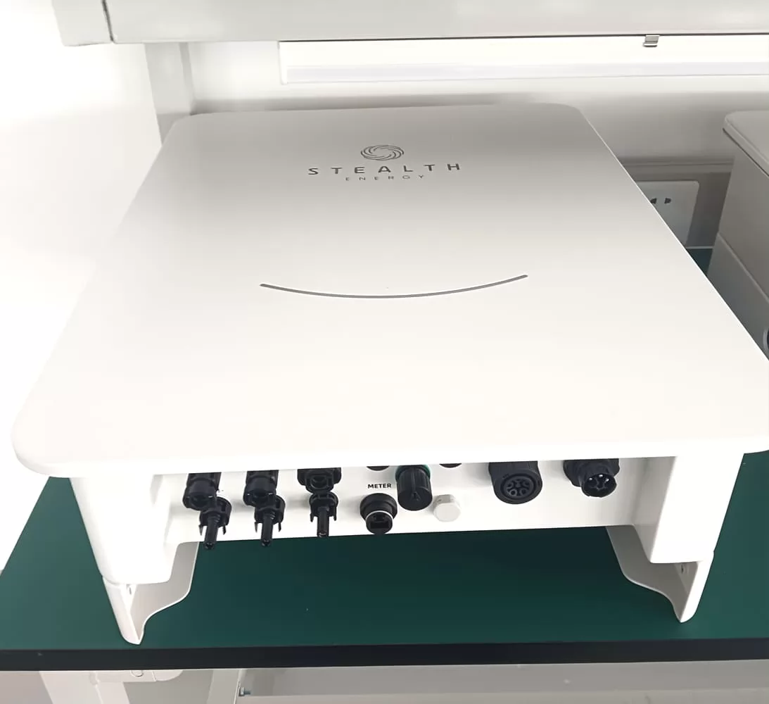 HD AC M25 5 Pin Connectors and RJ45 Connector in STEALTH 3 Phase Hybrid ...