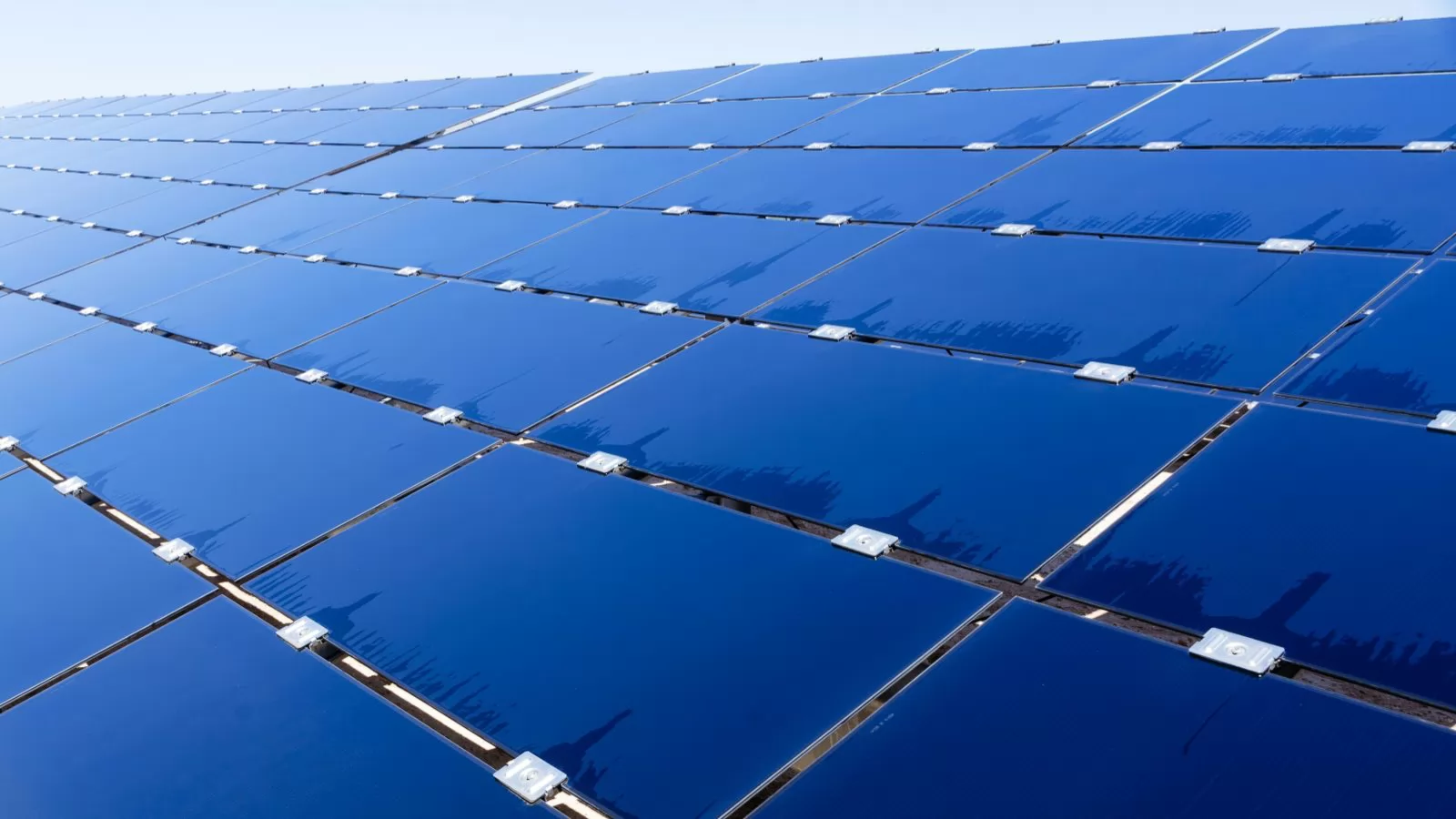Various Applications of Waterproof Solar Connectors in Solar Energy Systems